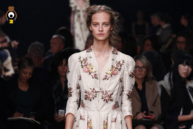 #SuzyPFW: Alexander McQueen  The Line of Beauty